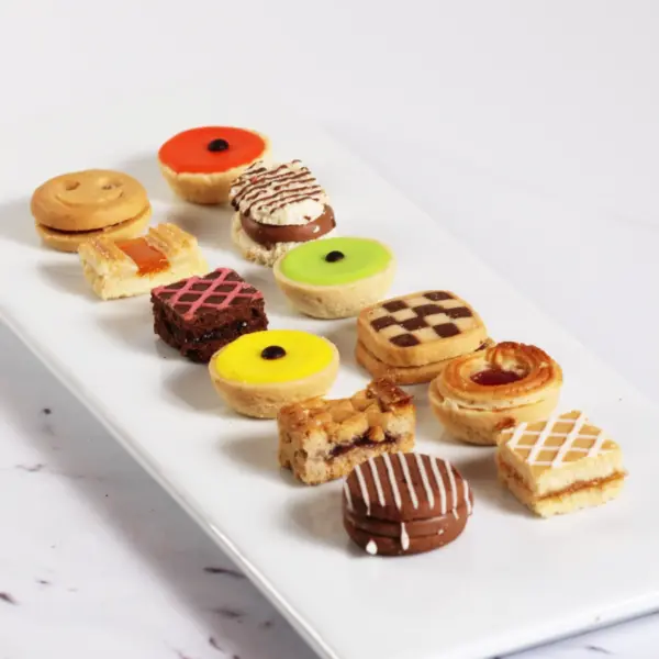 12 Sorten Butterkonfekt, Eigenproduktion