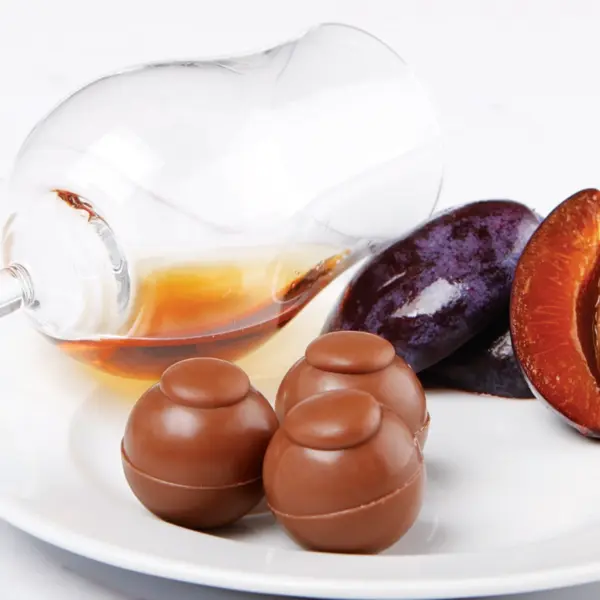 Alte-Zwetschge-Praliné, Vieille Prune Stängeli ohne Zuckerkruste